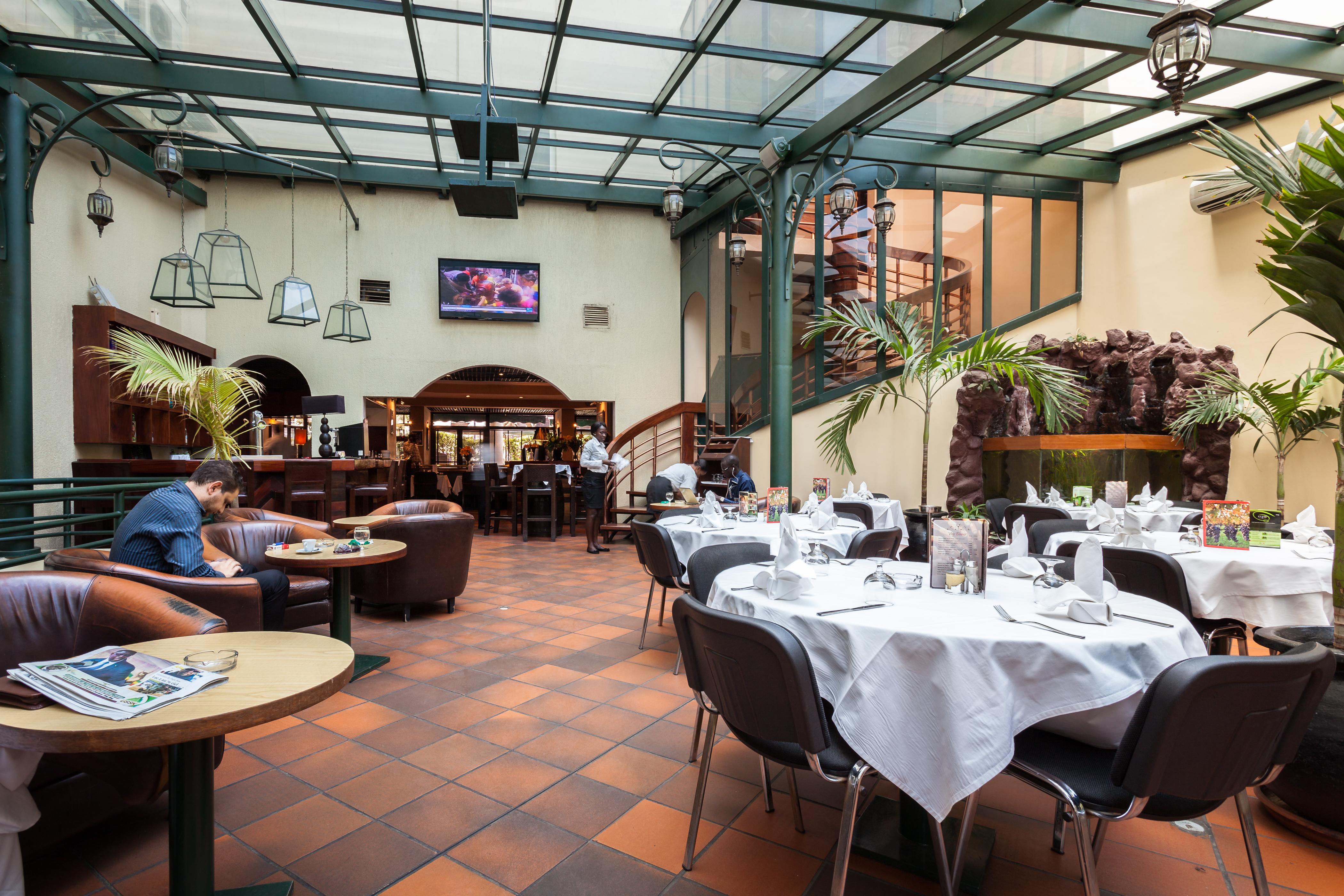 Отель Cafe De Rome Дакар Экстерьер фото